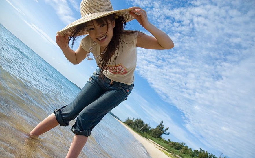 Misako On The Beach 00