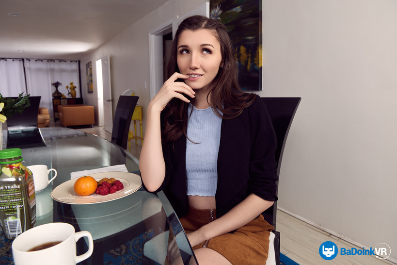 Breakfast-Themed Bedroom Tease Turns into an Oral Couple Scene - photo 20