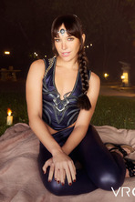 Shadowheart Cosplay in a Candlelit Fantasy Set - photo 20