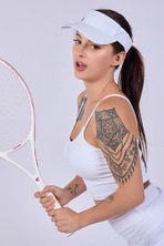 Game Set & Snatch 18