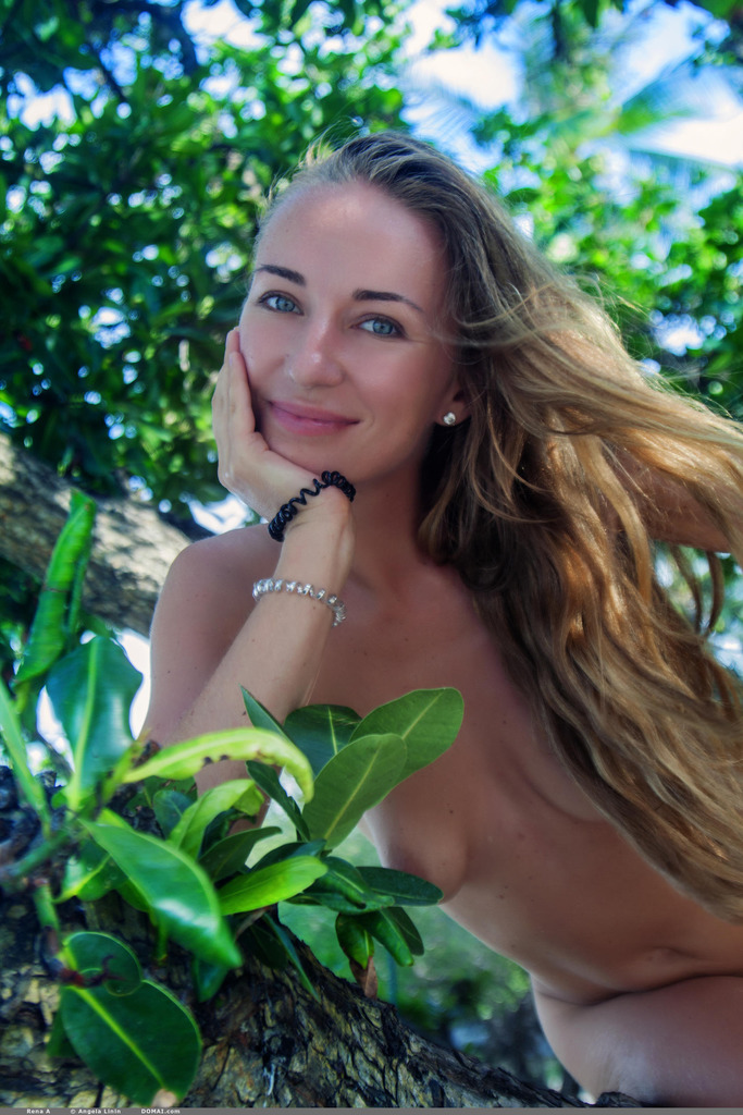 Rena A Nude in Tropical Sunlight photo 6