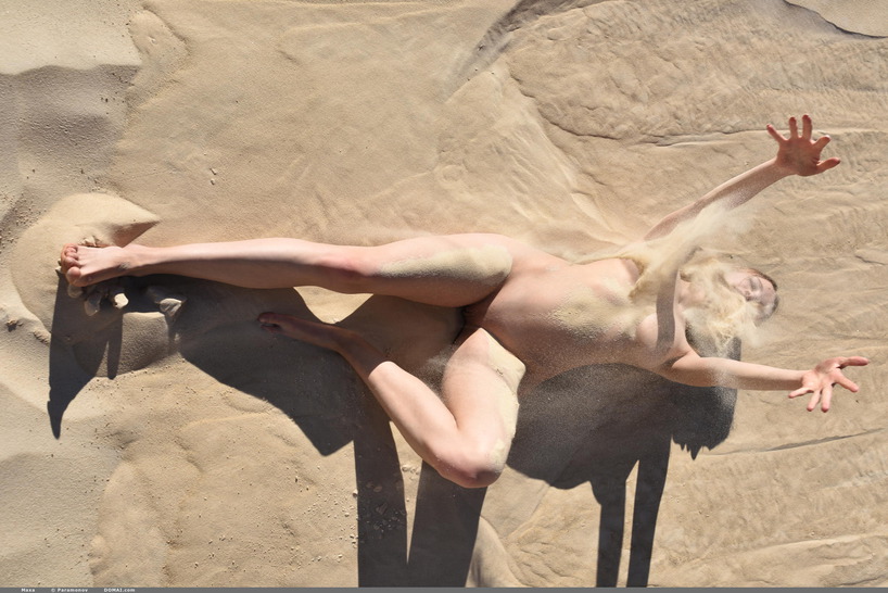 Maxa Nude in Pale Sand Dunes Under a Hard Blue Sky photo 14