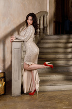 Lola Bredly Super Busty - Massive Curves Handful Voluptuous Gallery 04