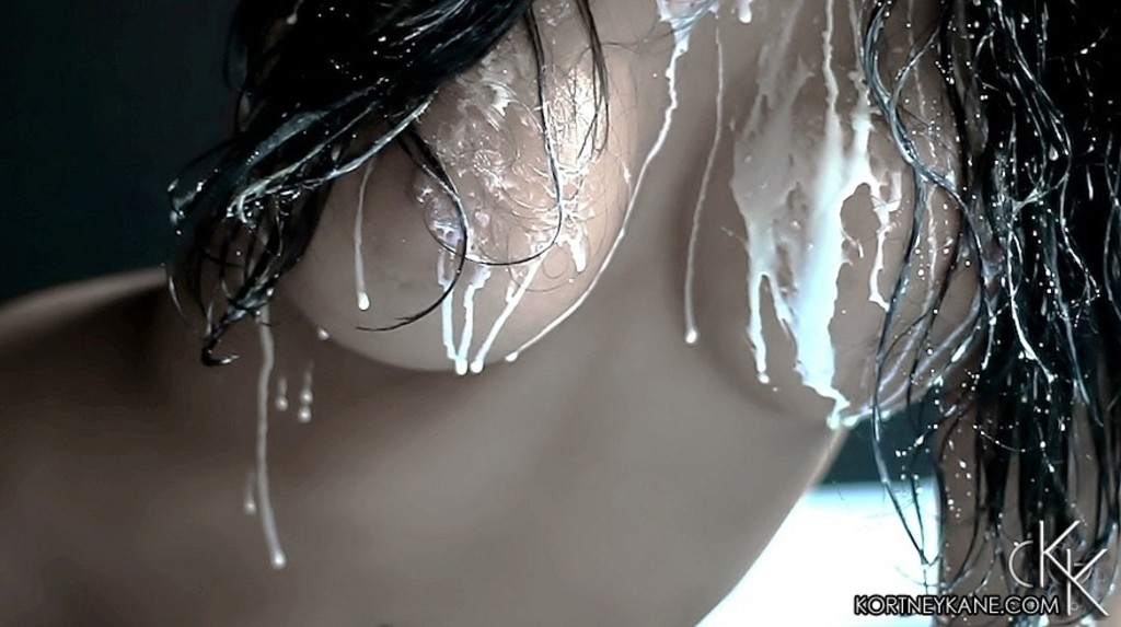 Kortney Kane Pours Cream Over Her Hot Body 01