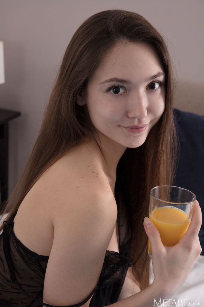 Juicy Start 01