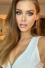 Miss Austria Katharina Mazepa 17