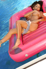 Rachel Elizabet photo 14