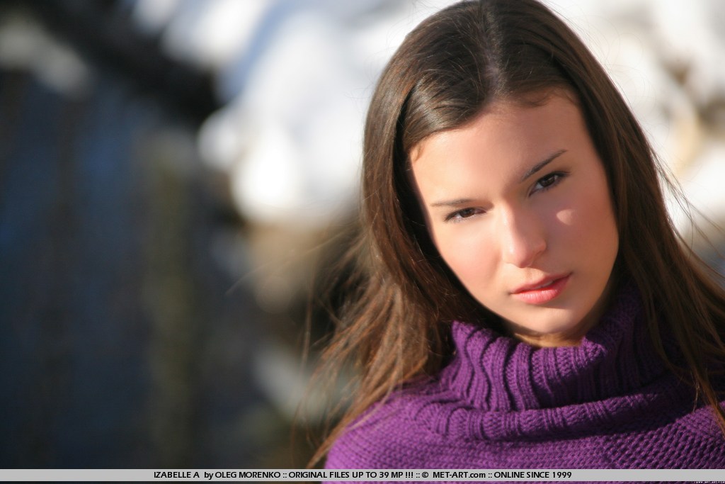 Izabelle 16
