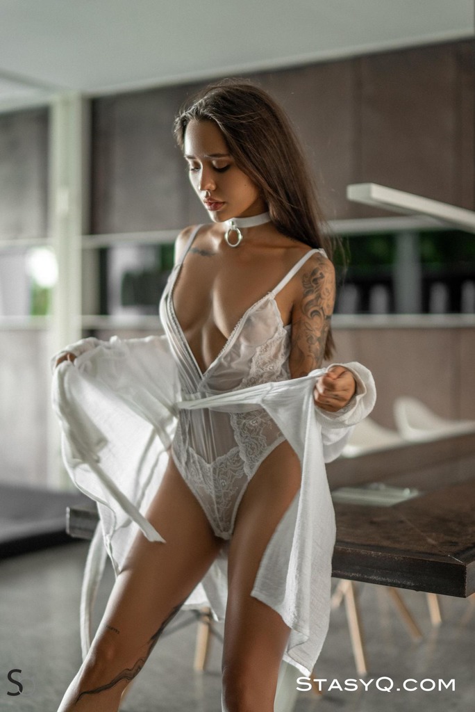 Camilla 04