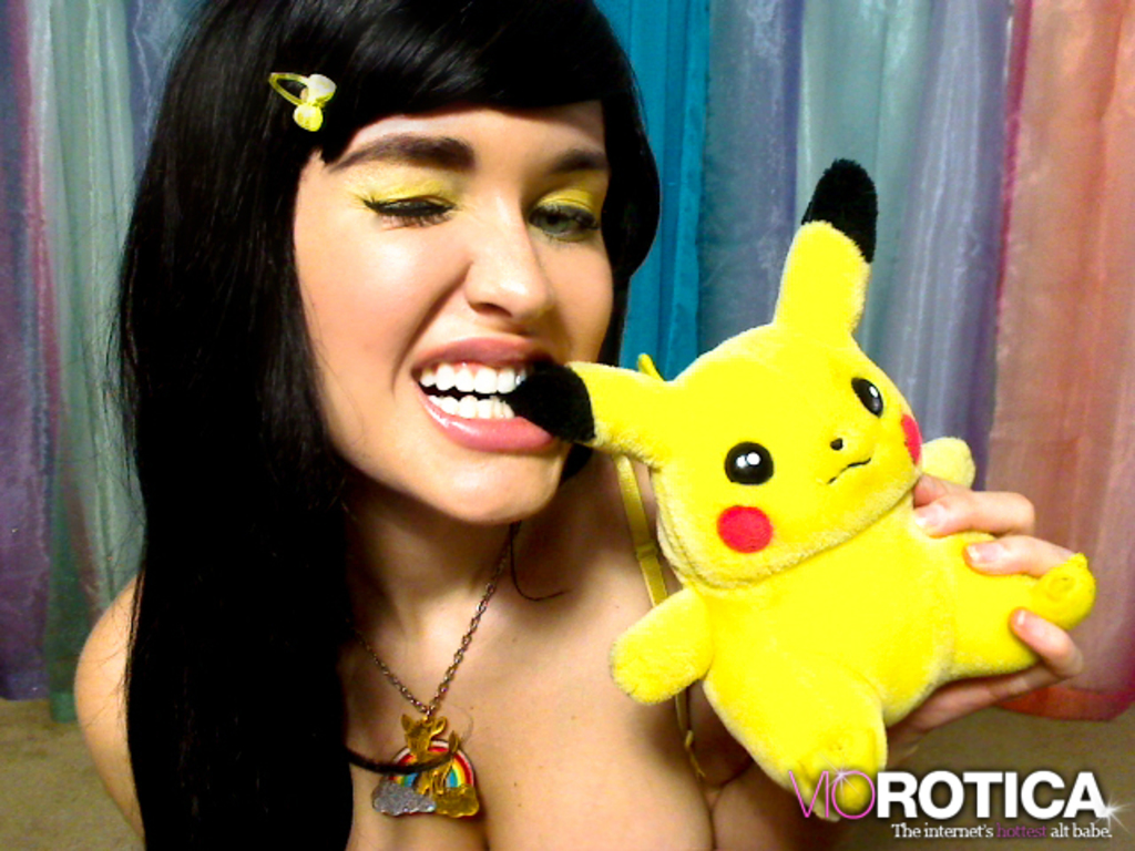 Viorotica Stripping With Pikachu 01